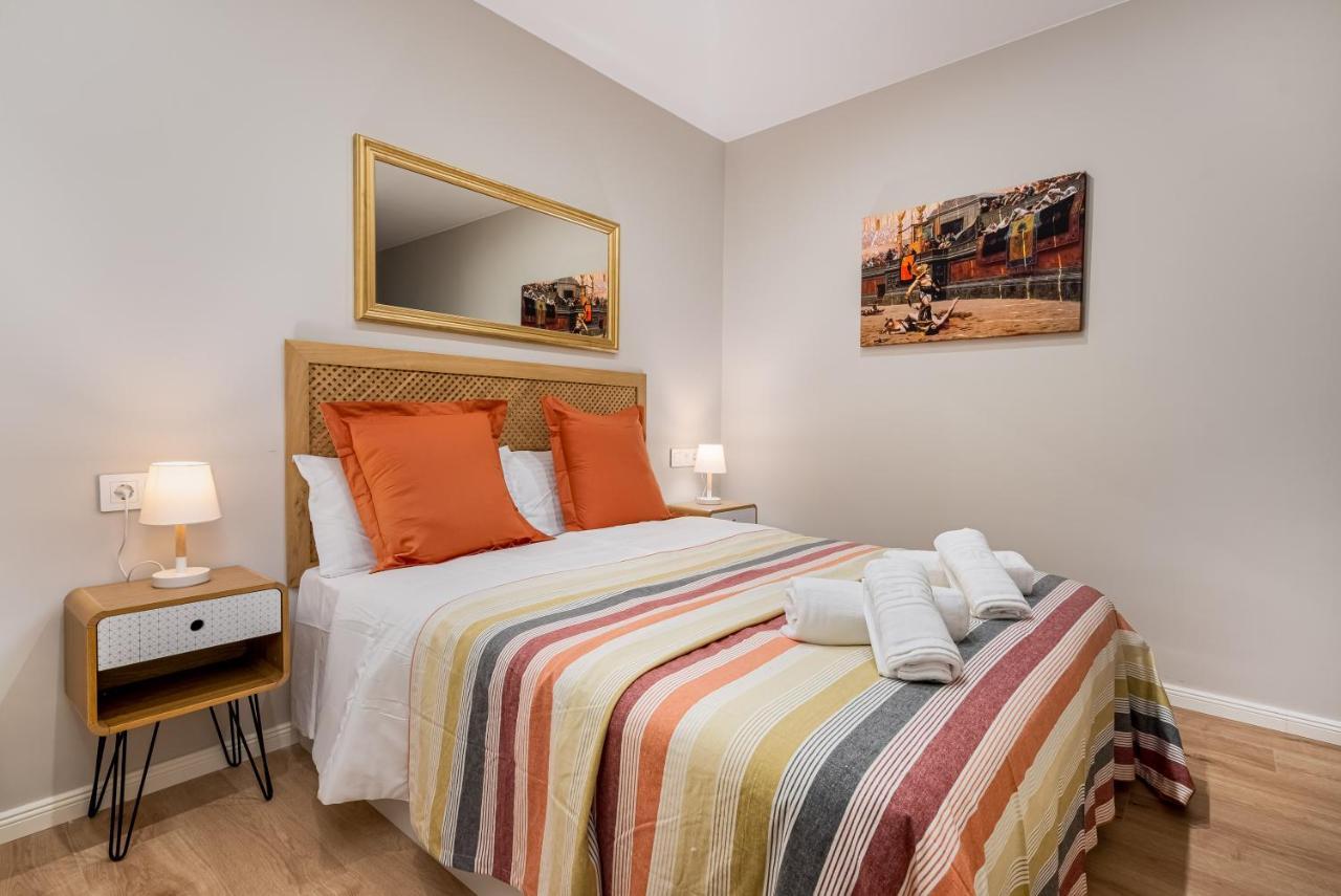 Apartamentos Circo Romano 塔拉戈纳 外观 照片